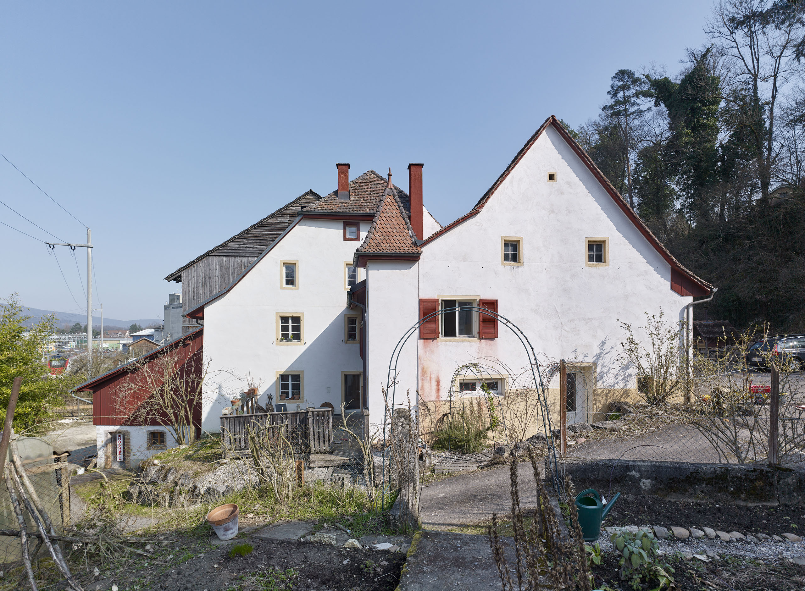 Mühlenweg 18/18A. Ziegelscheune. Ansicht von Westen.